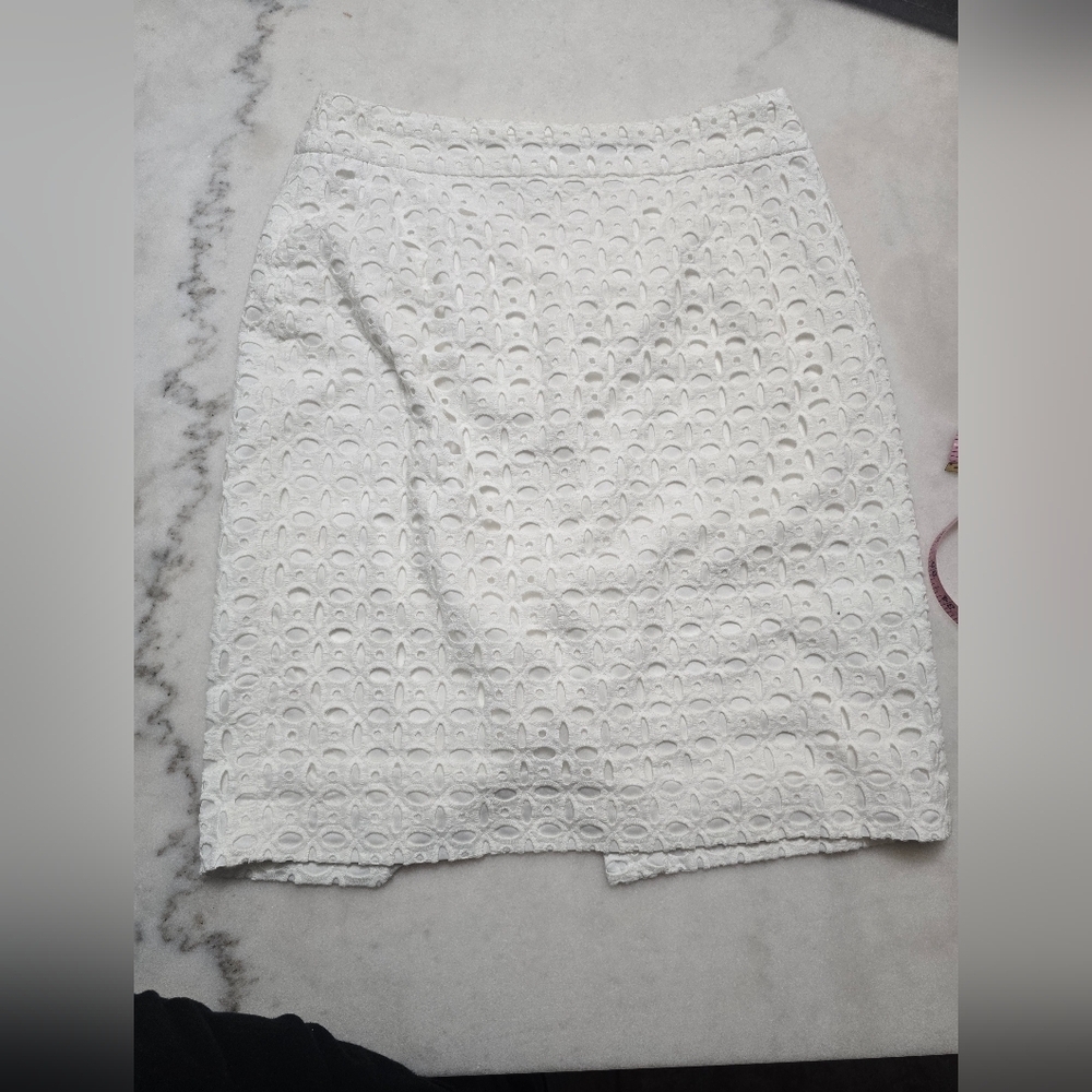 Elegant White Lace Skirt